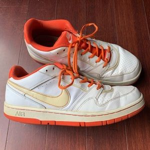 Orange Nike Air Prestige III Low Sneaker